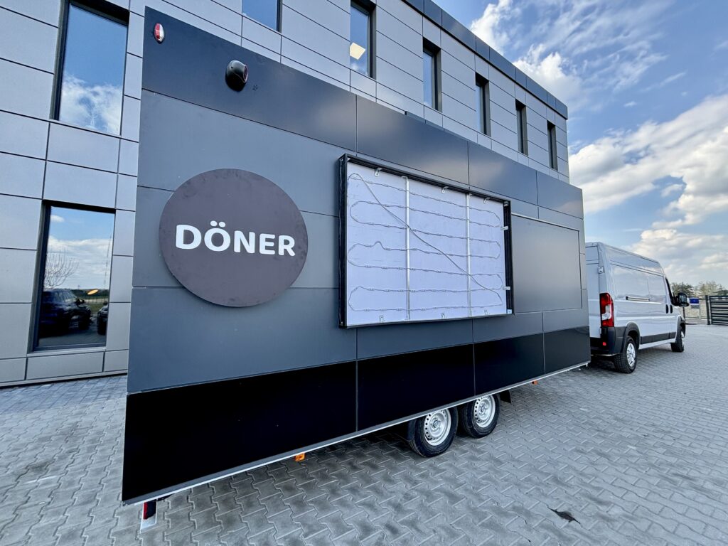 Przyczepa Döner